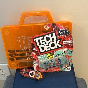 Tech Deck Fingerboards with Orange Carrying Case